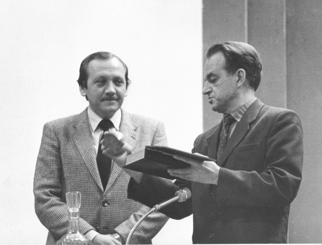 1983-10-28_05