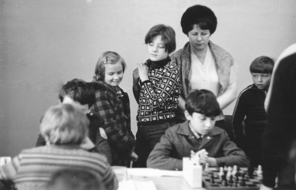 1983-11_13