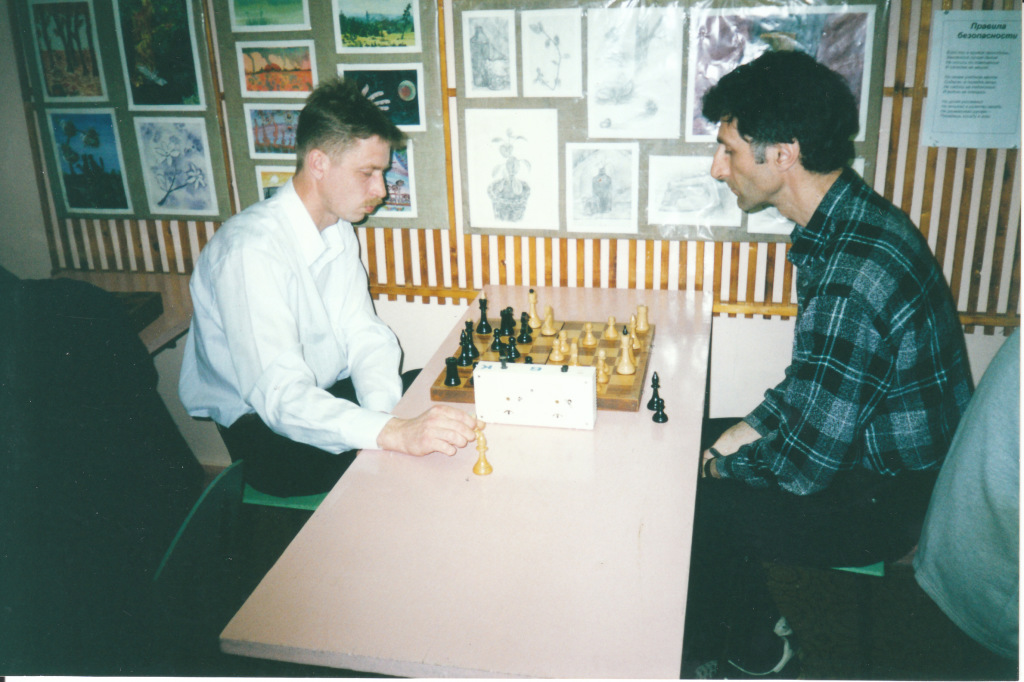 2001-04_7891-06