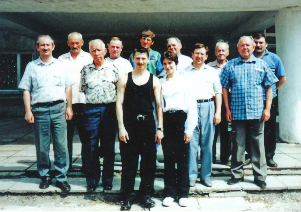 2000-07_8215-20