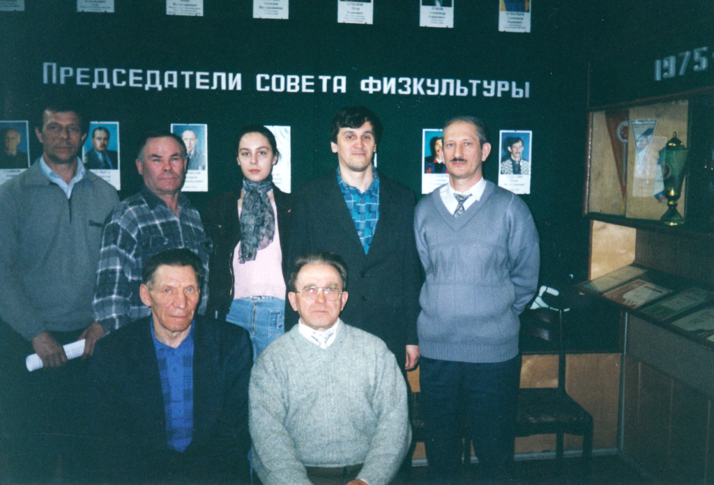 2002-04_4360-14