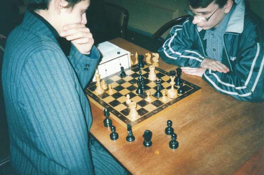 2002-10_2028-10