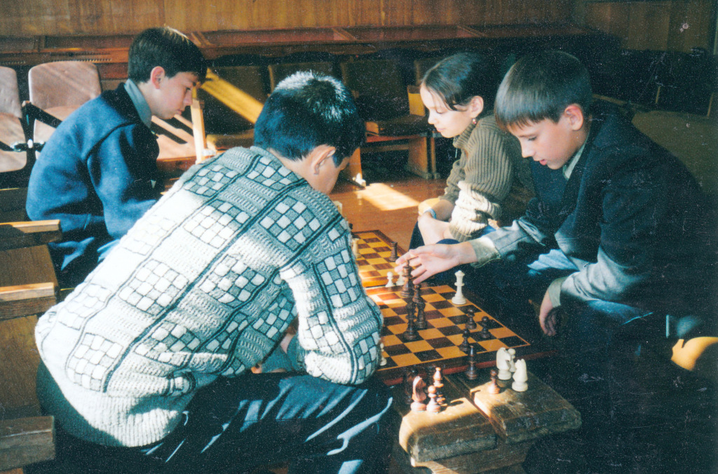 2004-09_2393-10